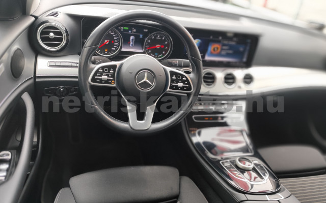 MERCEDES-BENZ E-osztály E 200 4Matic 9G-TRONIC EQ Boost személygépkocsi - 1991cm3 Hybrid 121274 6/12