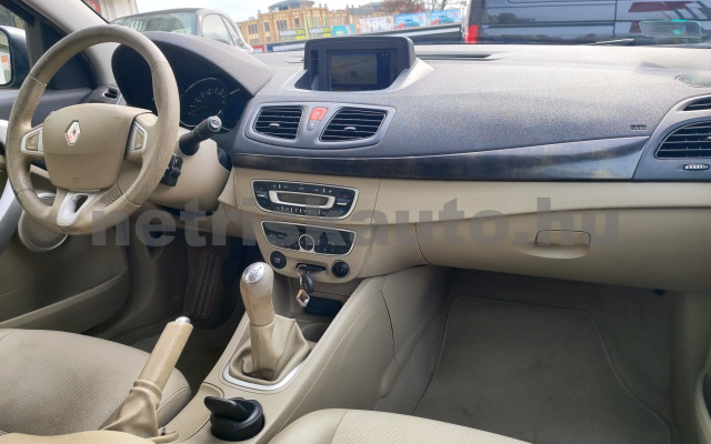 RENAULT Fluence 1.6 Privilege EURO5 személygépkocsi - 1598cm3 Benzin 121417 8/12