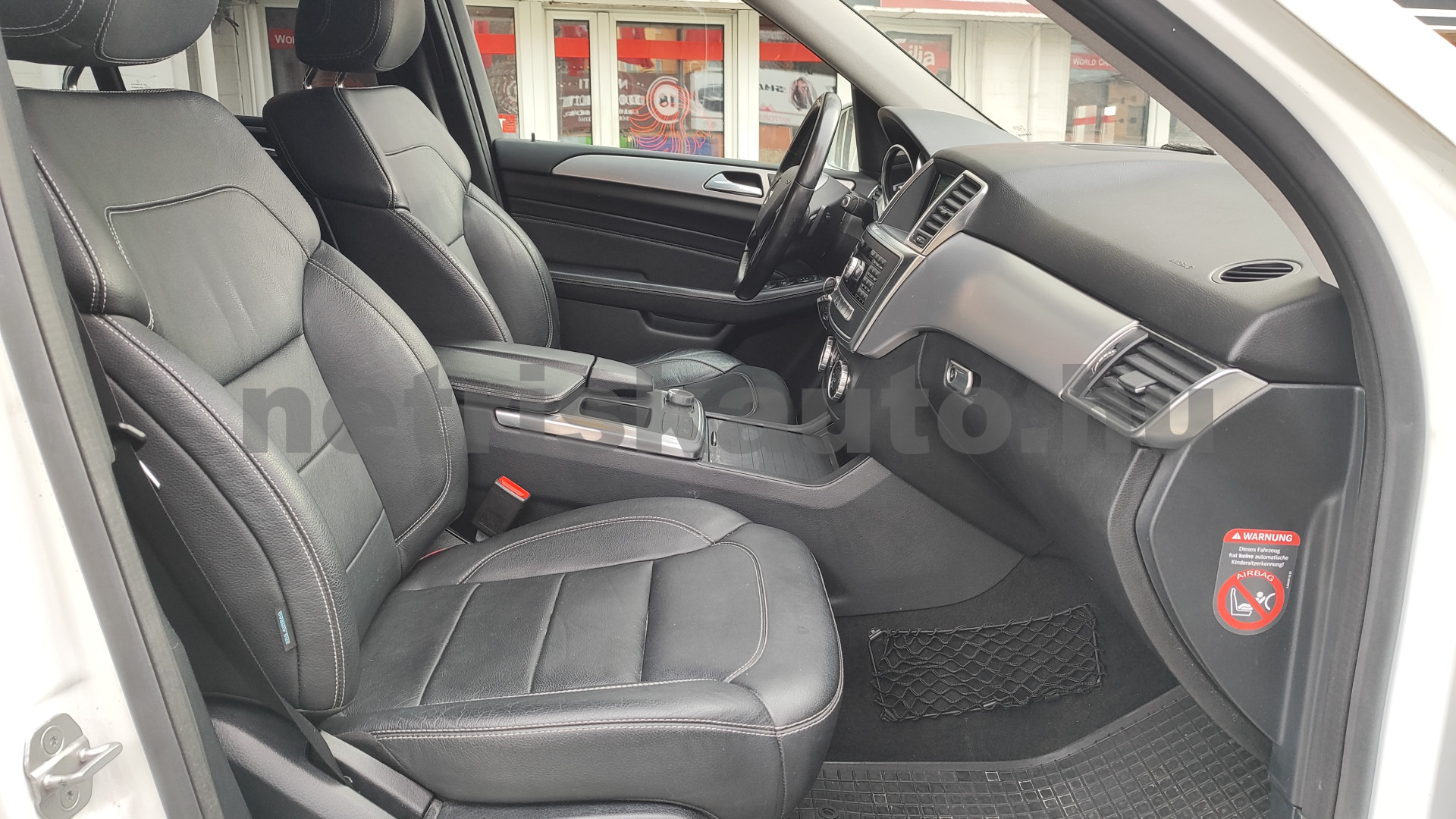 MERCEDES-BENZ M-osztály ML 350 BlueTEC Aut. személygépkocsi - 2987cm3 Diesel 121392 8/12