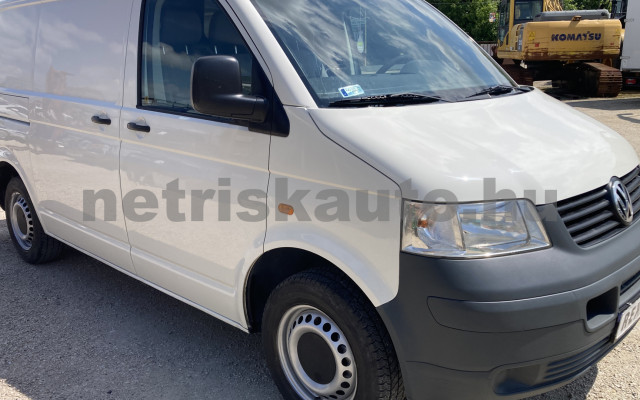 VW Transporter 1.9 TDI Basic ICE tehergépkocsi 3,5t össztömegig - 1896cm3 Diesel 121157 2/9