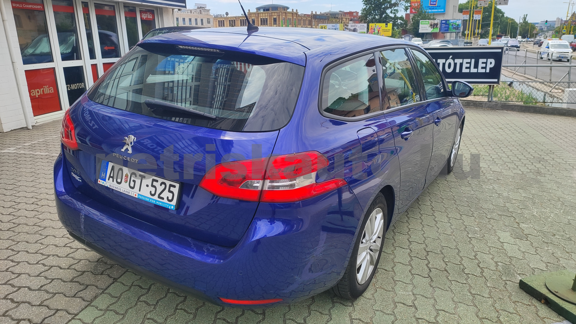 PEUGEOT 308 1.5 BlueHDi Allure személygépkocsi - 1499cm3 Diesel 121526 12/12