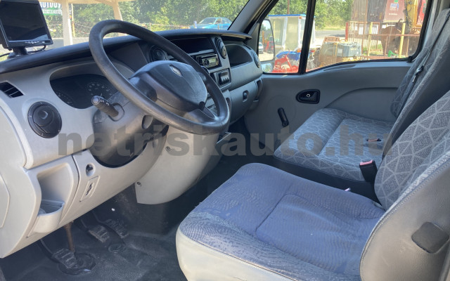 RENAULT Master 2.5 dCi L3H1 tehergépkocsi 3,5t össztömegig - 2463cm3 Diesel 121167 11/12