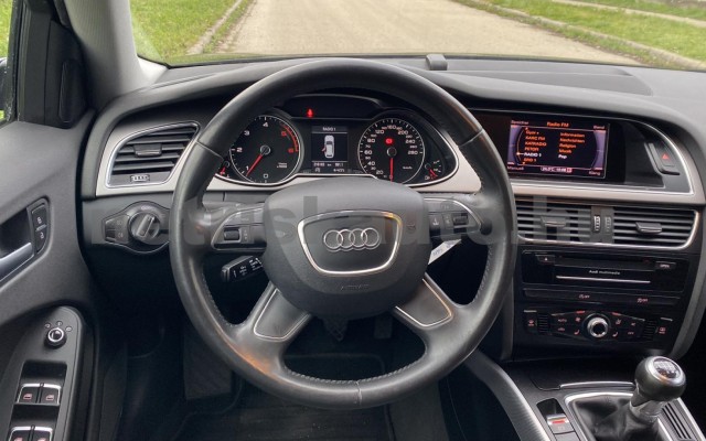 AUDI A4 2.0 TDI személygépkocsi - 1968cm3 Diesel 119913 10/36