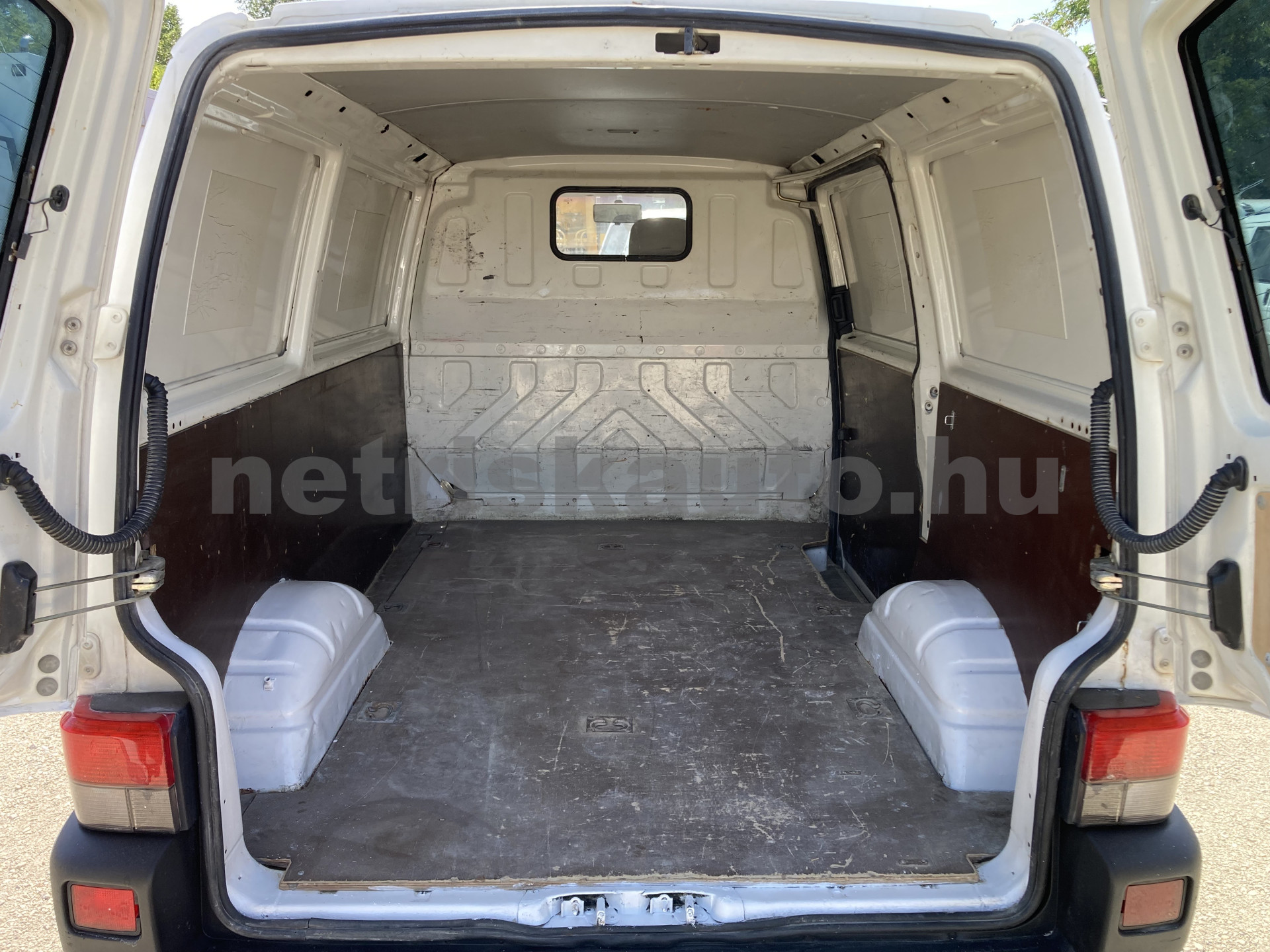 VW Transporter 2.5 7DA 1T2 tehergépkocsi 3,5t össztömegig - 2461cm3 Diesel 121574 6/9