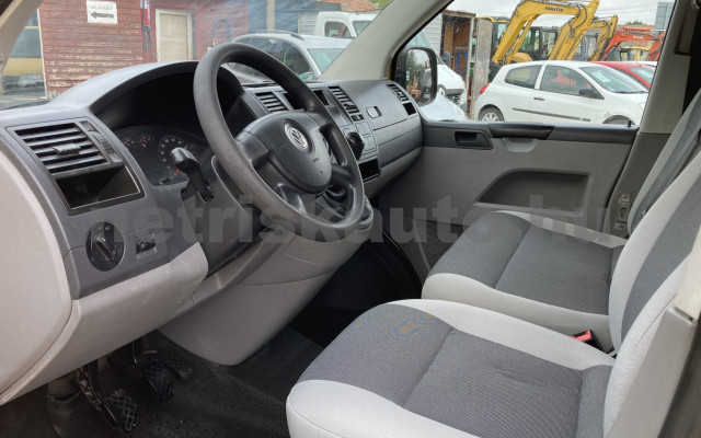VW Transporter 1.9 TDI Basic tehergépkocsi 3,5t össztömegig - 1896cm3 Diesel 121277 9/10