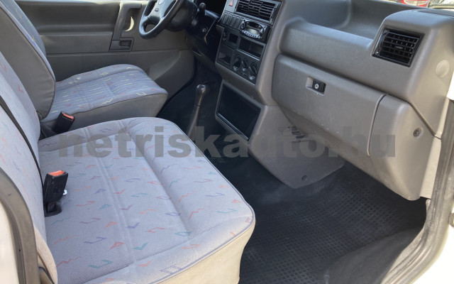 VW Transporter 2.5 7DM 1T2 tehergépkocsi 3,5t össztömegig - 2461cm3 Diesel 121469 8/9