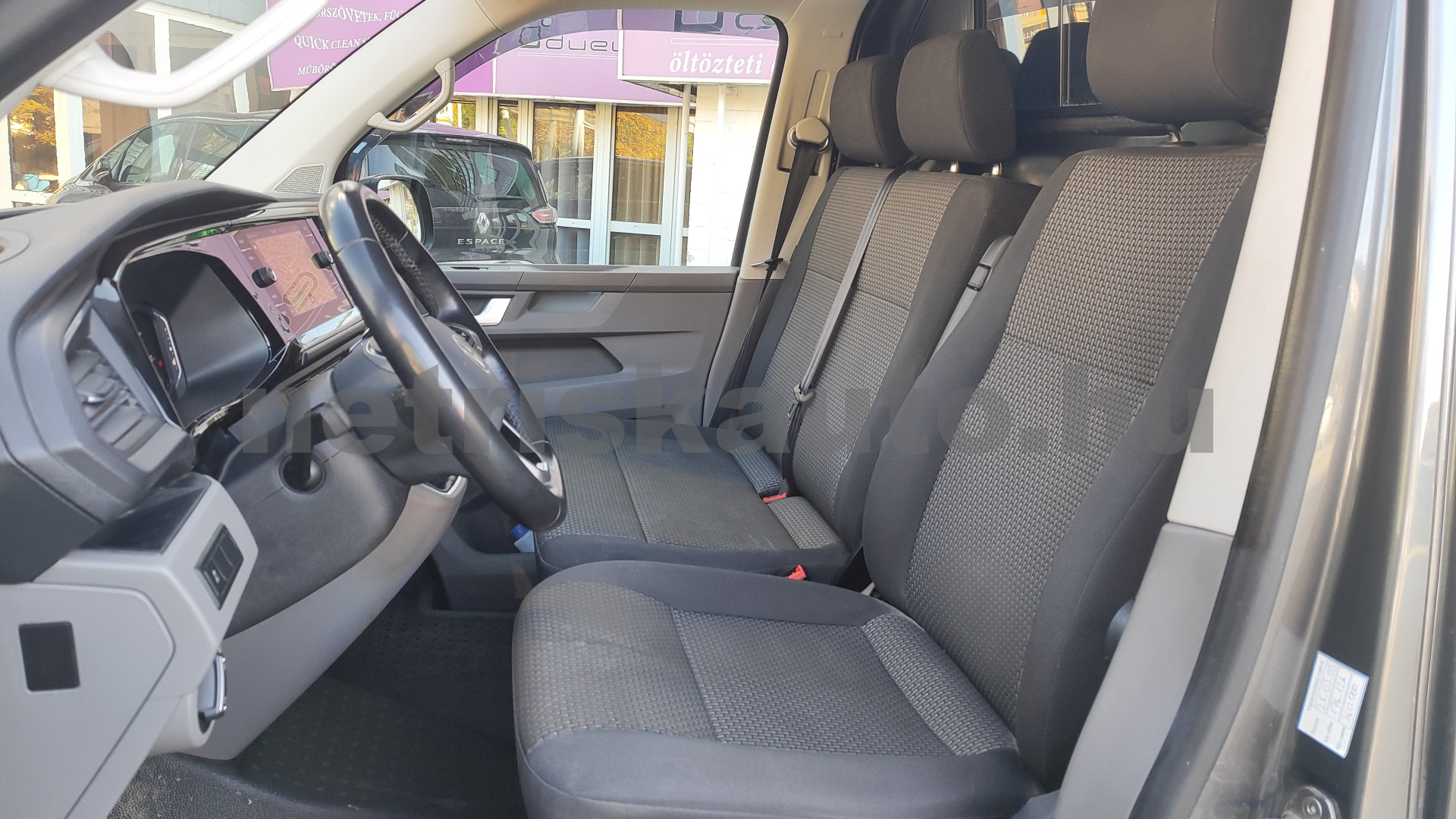 VW Transporter 2.0 TDi T6.1 RT (3 sz.) tehergépkocsi 3,5t össztömegig - 1968cm3 Diesel 121609 5/12