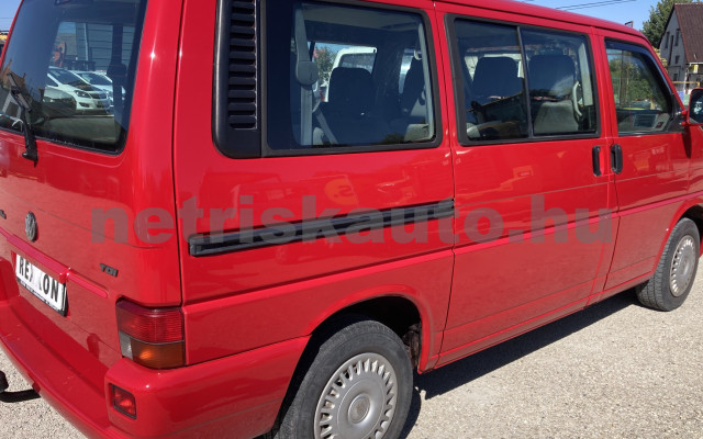 VW TRANSPORTER T4 Caravelle 2.5 GL 7DC 3K2 8 ÚJ ELEJŰ,KLÍMA,MEGKÍMÉLT ÁLLAPOT,GYORSAN ELVIHETŐ személygépkocsi - 2461cm3 Diesel 121599 4/10