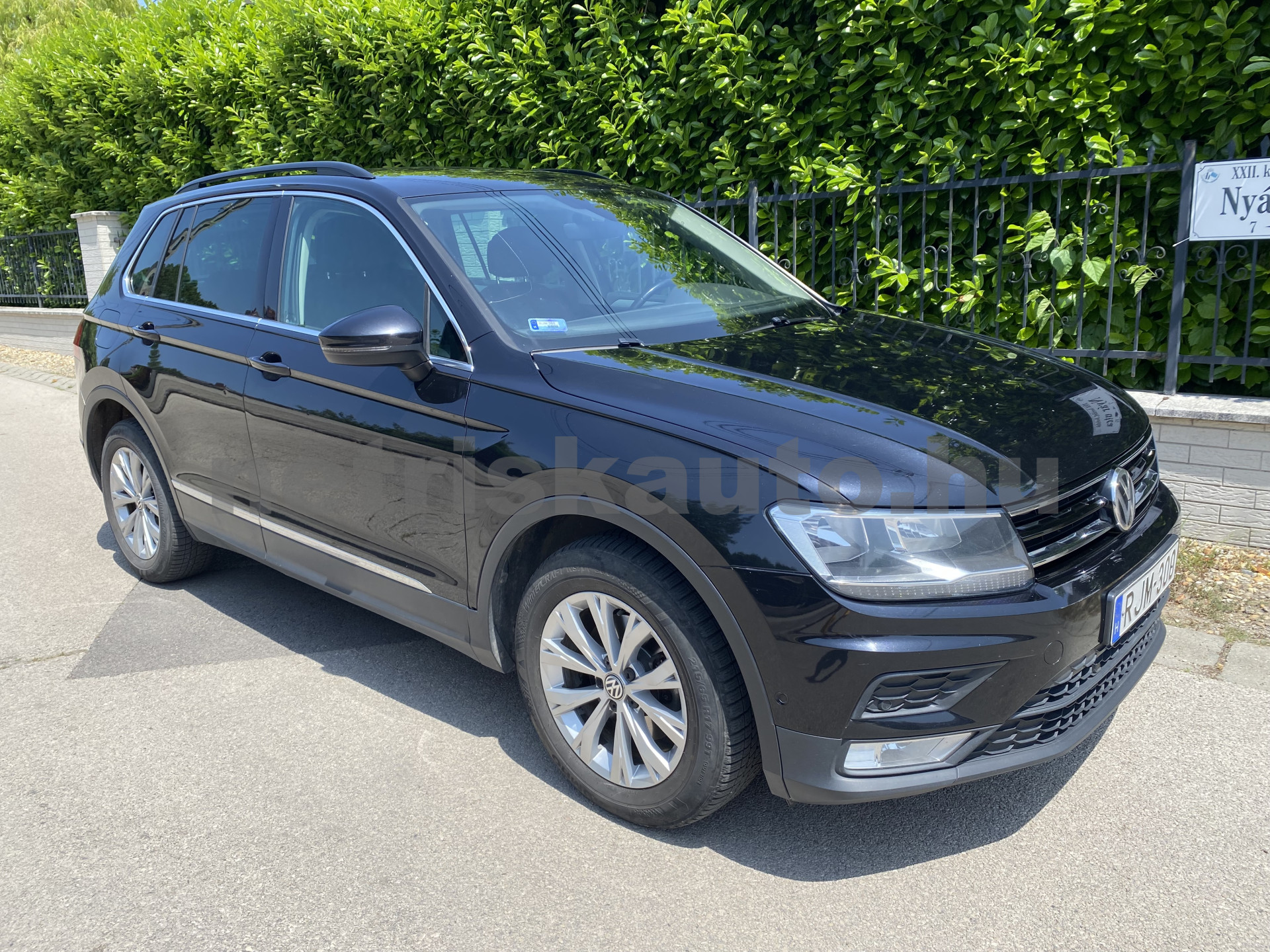 VW Tiguan 2.0 TDI BMT SCR Comfortline személygépkocsi - 1968cm3 Diesel 121183 1/12