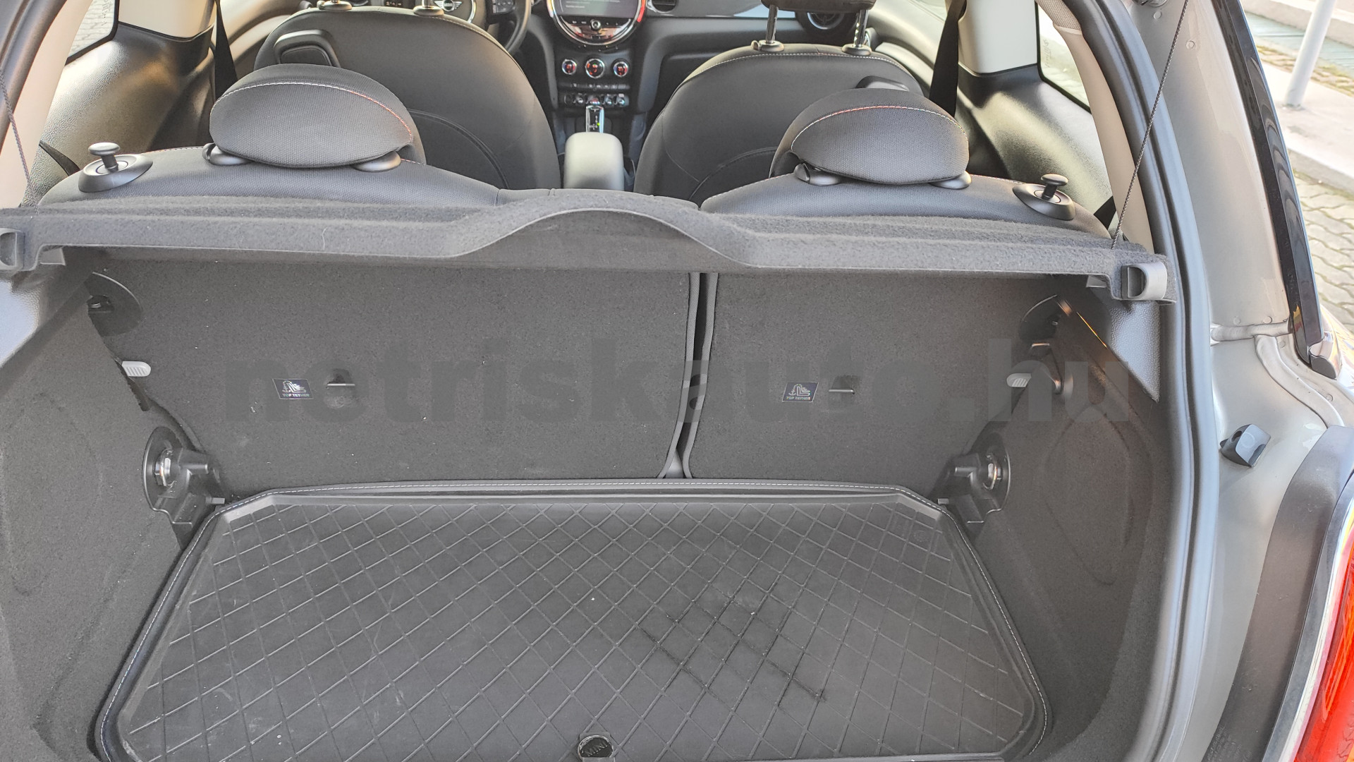 MINI Mini 1.5 Cooper DKG személygépkocsi - 1499cm3 Benzin 121432 10/12