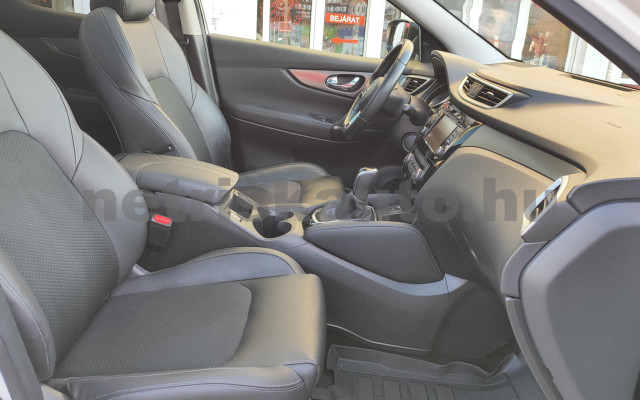 NISSAN Qashqai 1.7 dCi Tekna 4x4 Xtronic személygépkocsi - 1749cm3 Diesel 121338 9/12