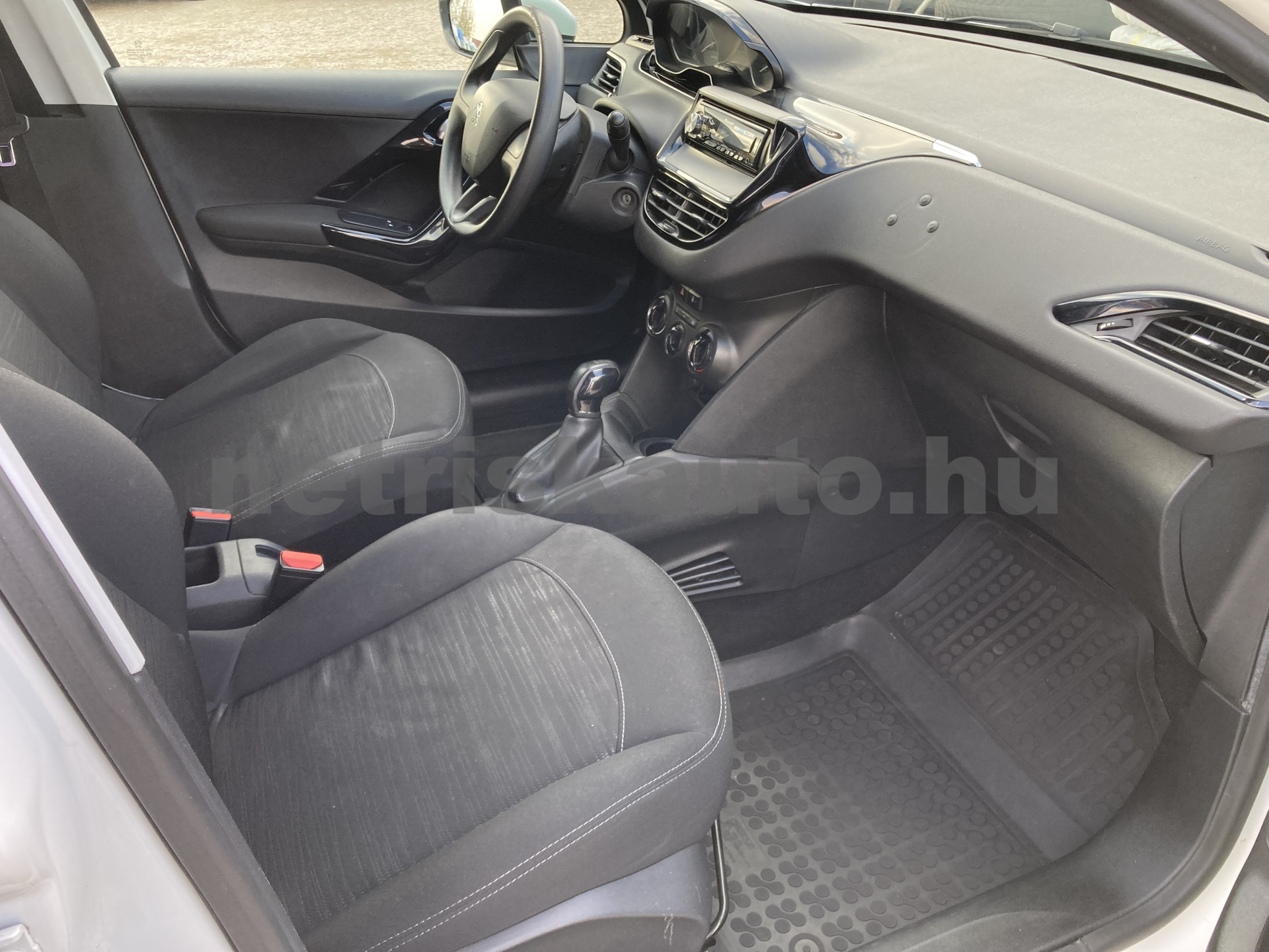 PEUGEOT 208 1.6 BlueHDi Van tehergépkocsi 3,5t össztömegig - 1560cm3 Diesel 121323 7/9