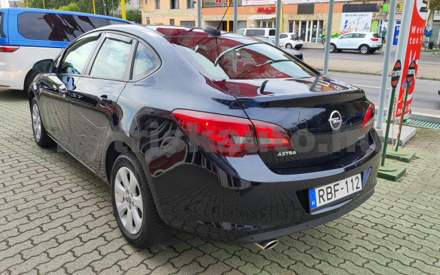 OPEL Astra 1.4 T Enjoy személygépkocsi - 1364cm3 Benzin 121273 2/11