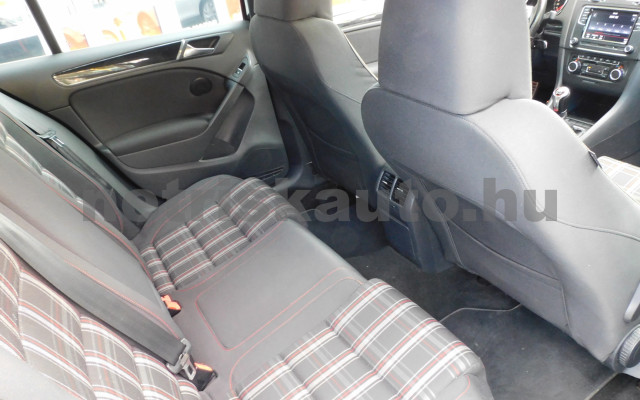 VW Golf 2.0 TSI GTI személygépkocsi - 1984cm3 Benzin 120472 10/12