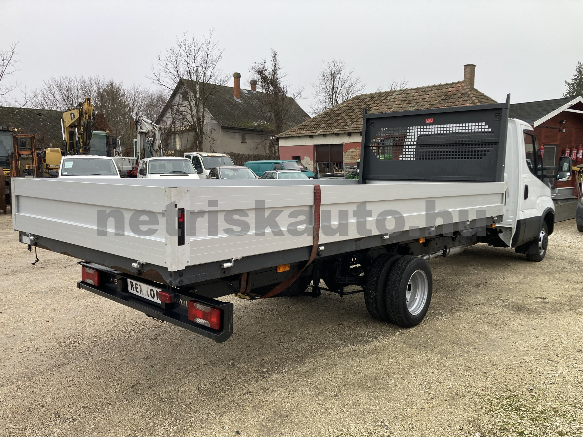 IVECO Egyéb tehergépkocsi 3,5t össztömegig - 2998cm3 Diesel 121282 4/8