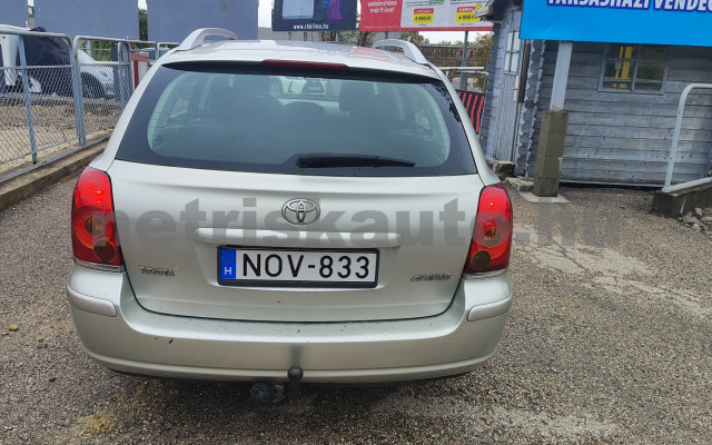 TOYOTA Avensis 1.8 személygépkocsi - 1794cm3 Benzin 121584 4/12