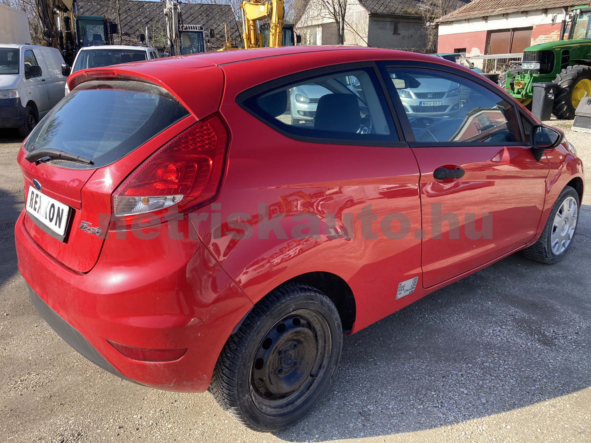 FORD Fiesta 1.4 TDCi Ambiente tehergépkocsi 3,5t össztömegig - 1399cm3 Diesel 121117 4/8