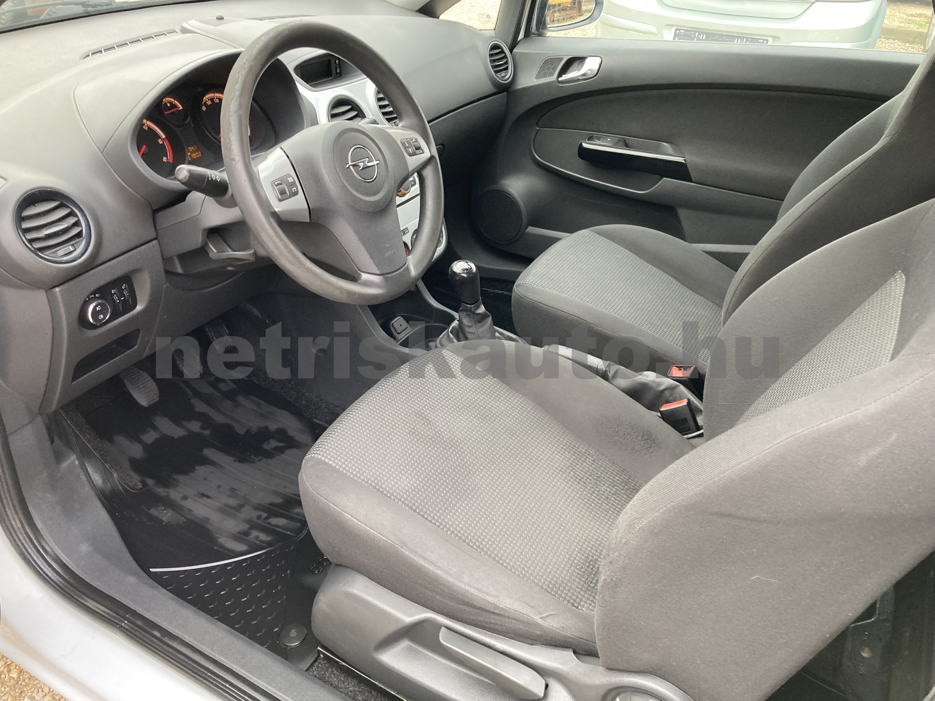 OPEL Corsa 1.3 CDTI Van EU5 tehergépkocsi 3,5t össztömegig - 1248cm3 Diesel 121318 6/8