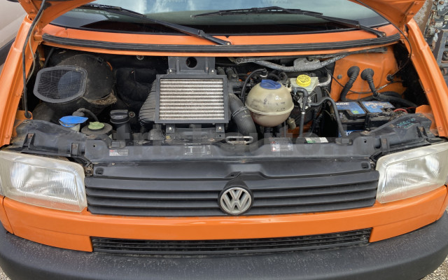 VW Transporter 2.5 7DM 1K2 F tehergépkocsi 3,5t össztömegig - 2461cm3 Diesel 121596 6/9