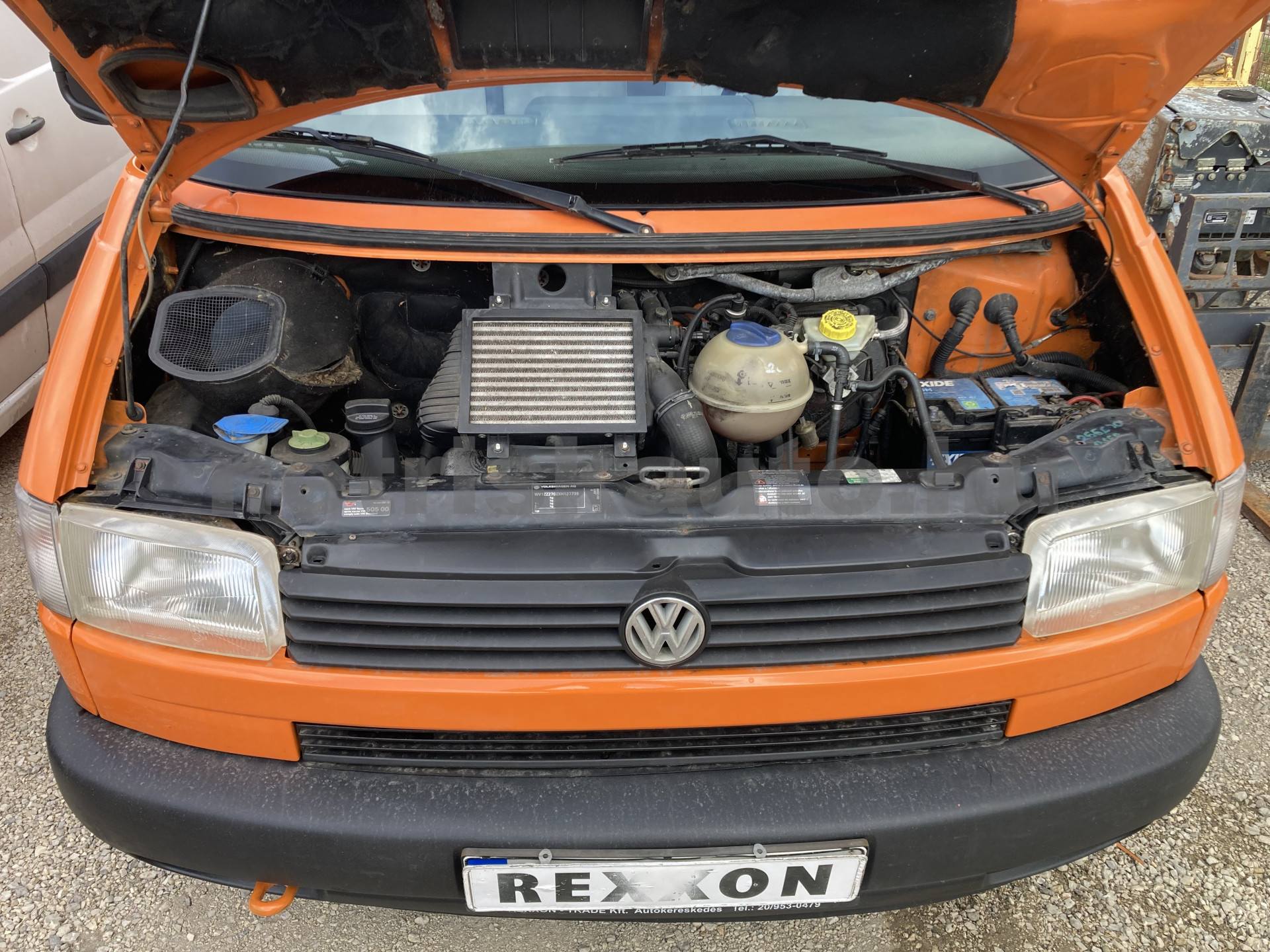 VW Transporter 2.5 7DM 1K2 F tehergépkocsi 3,5t össztömegig - 2461cm3 Diesel 121596 6/9