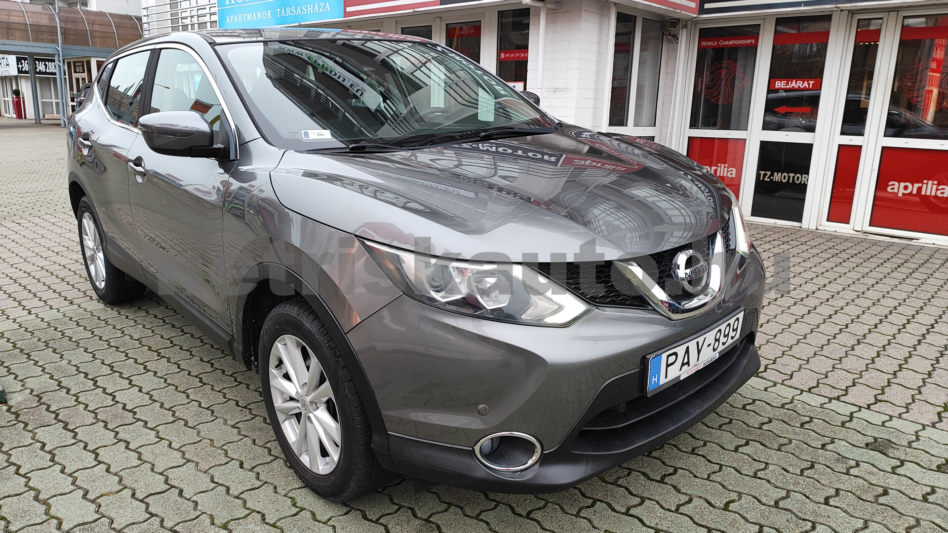 NISSAN Qashqai 1.2 DIG-T Acenta E6 személygépkocsi - 1197cm3 Benzin 121331 1/12