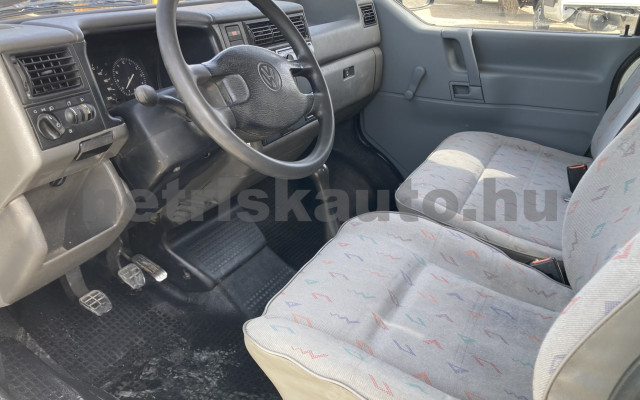 VW Transporter 2.4 7DM 1Z2 F tehergépkocsi 3,5t össztömegig - 2370cm3 Diesel 121554 7/9