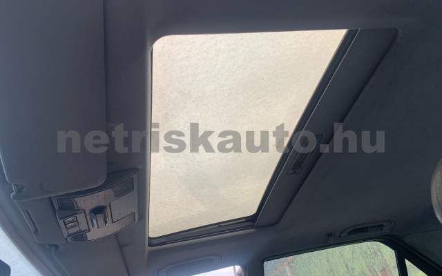 PEUGEOT 605 3.0 SR személygépkocsi - 2975cm3 Benzin 120102 8/12
