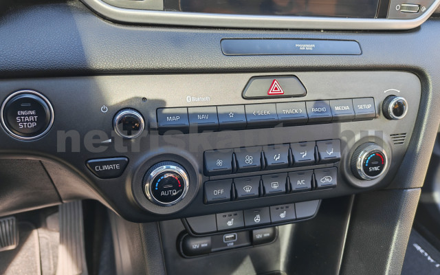 KIA Sportage 1.6 GDI Gold MY21 személygépkocsi - 1591cm3 Benzin 121316 8/12