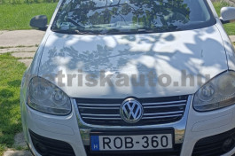 VW Golf 1.9 PD TDI Trendline személygépkocsi - 1896cm3 Diesel 120301