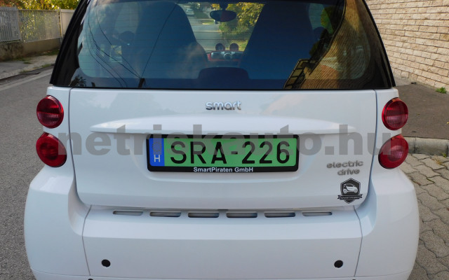 SMART Fortwo személygépkocsi - cm3 Kizárólag elektromos 120487 12/12