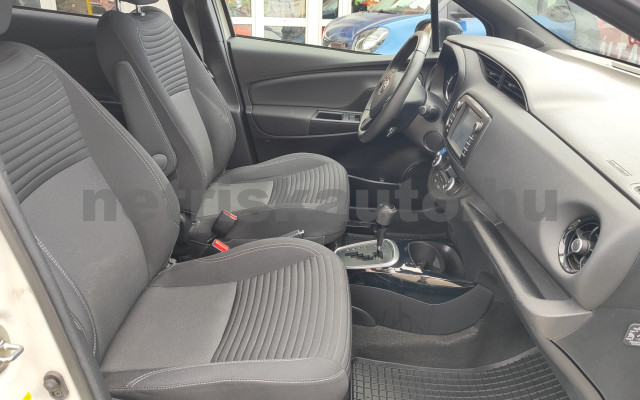 TOYOTA Yaris 1.5 VVT-i Hybrid Sel. W. e-CVT személygépkocsi - 1497cm3 Hybrid 121528 8/12