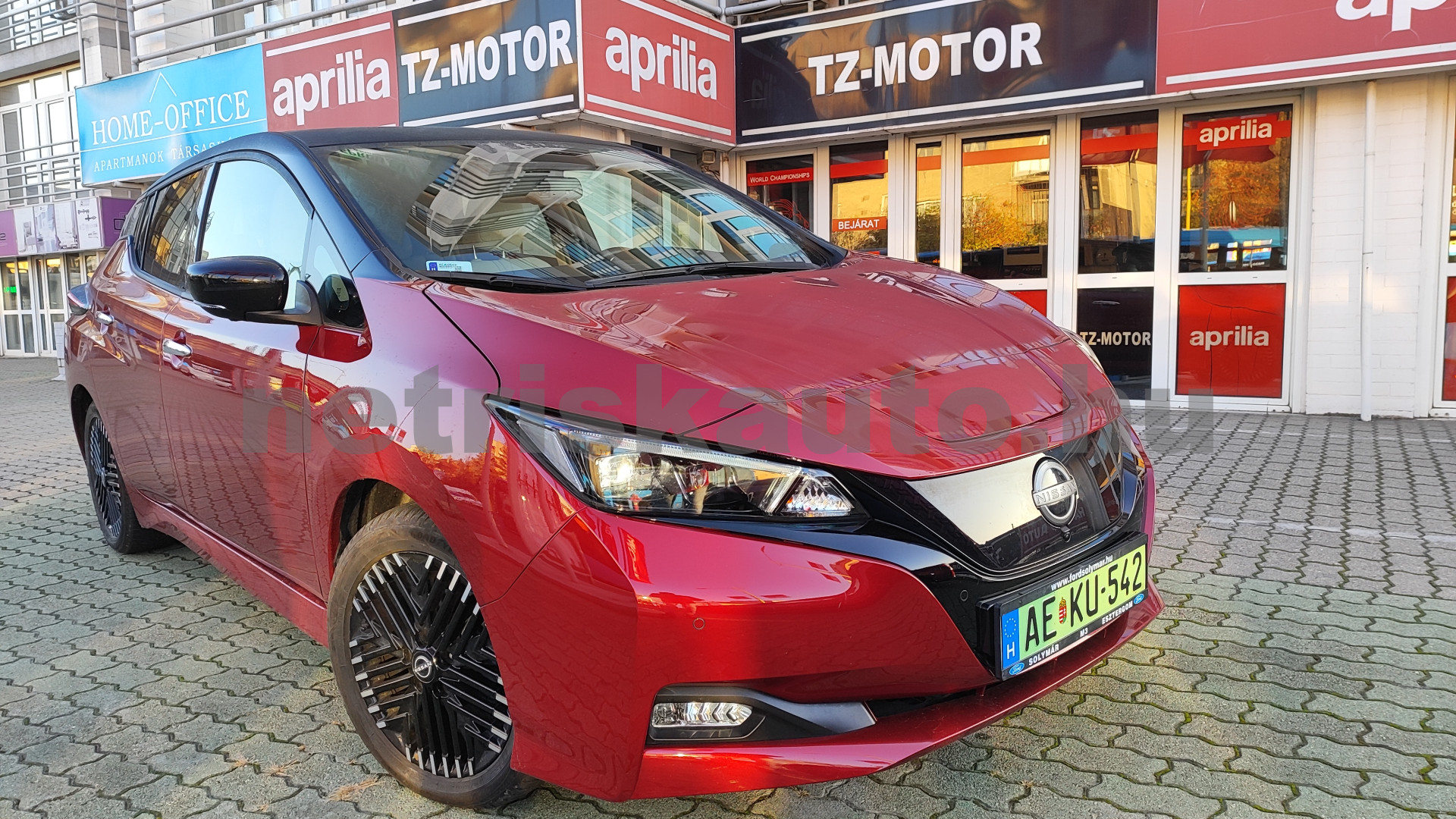 NISSAN Leaf N-Connecta 40kWh Aut. személygépkocsi - cm3 Kizárólag elektromos 121309 1/5