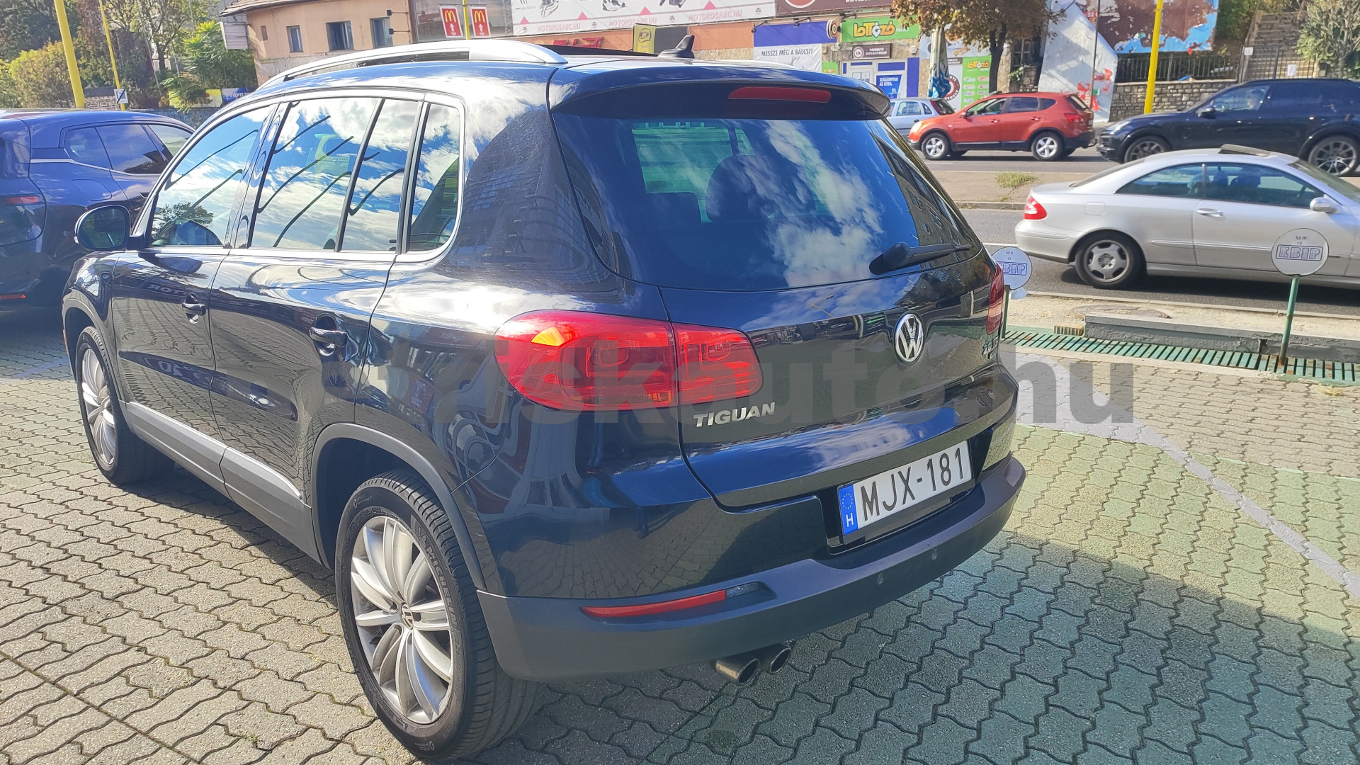 VW Tiguan 2.0 TSI Sport&Style DSG 4Motion személygépkocsi - 1984cm3 Benzin 121619 2/12