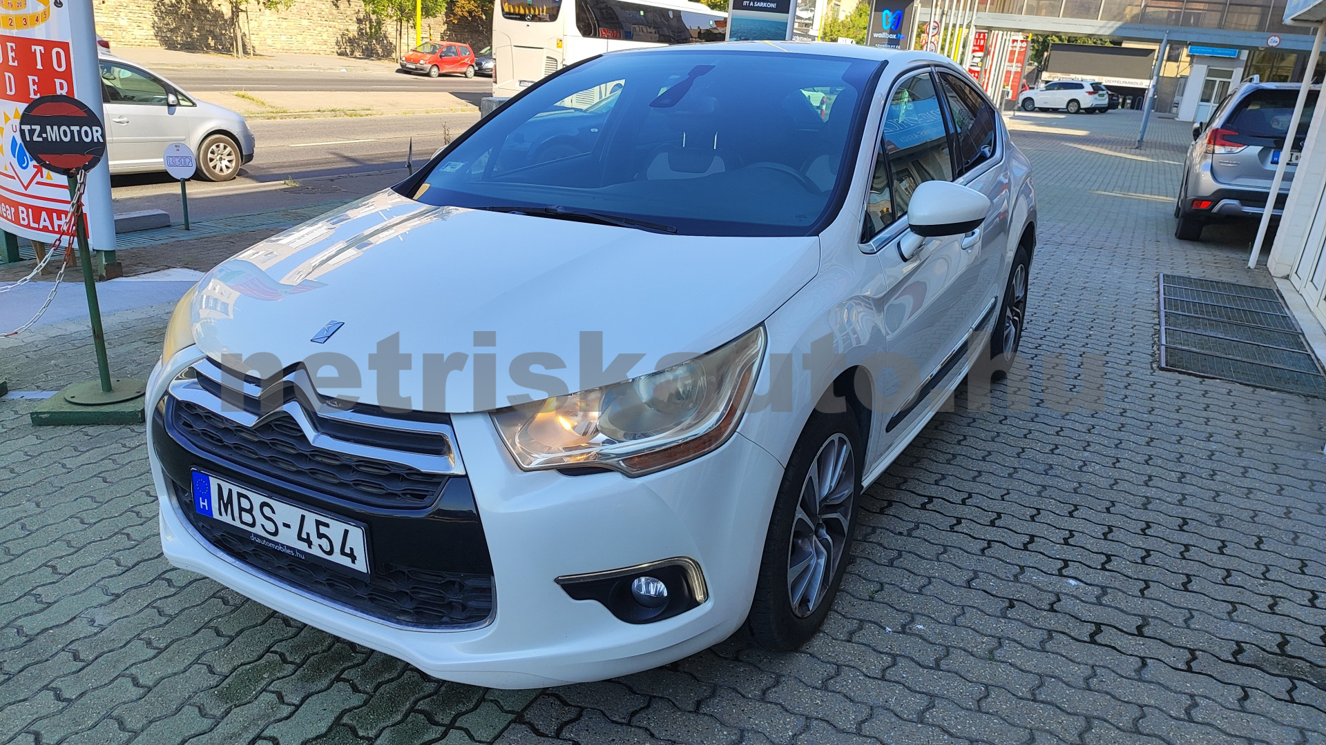 CITROEN DS4 1.6 HDi Style személygépkocsi - 1560cm3 Diesel 121545 11/12