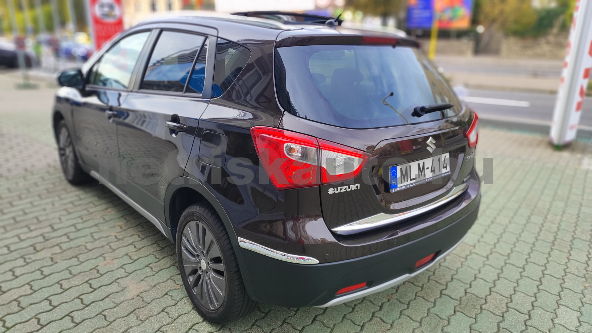 SUZUKI SX4 S-Cross 1.6 DDiS GLX 4WD napfénytető, EASS személygépkocsi - 1598cm3 Diesel 121293 2/12