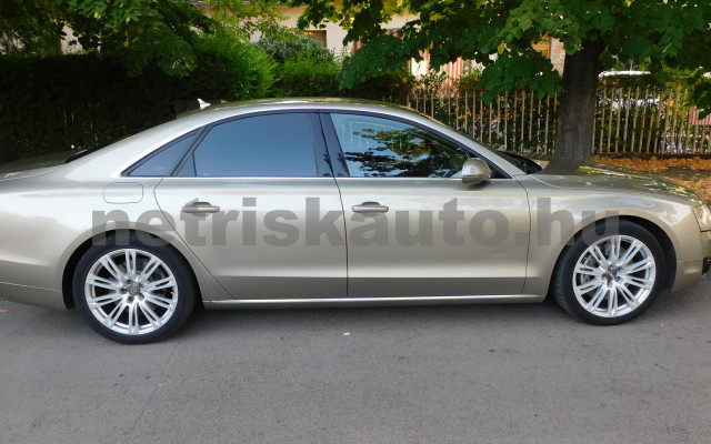 AUDI A8 4.2 V8 TDI DPF quattro tiptronic személygépkocsi - 4134cm3 Diesel 120400 11/12