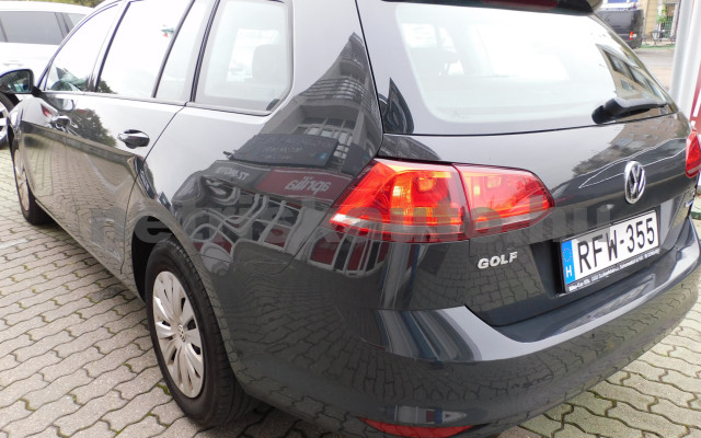 VW Golf 1.6 TDI BMT Trendline DSG személygépkocsi - 1598cm3 Diesel 120441 2/12