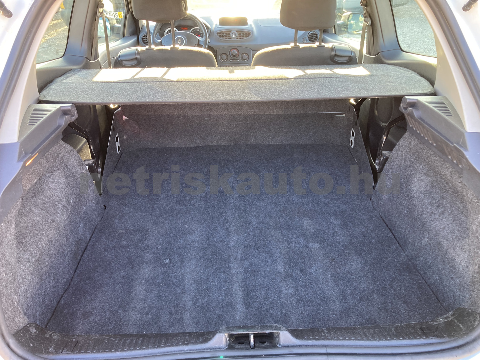 RENAULT Clio CLIO III 1.5 dCi Société MAGYAR,GYORSAN  tehergépkocsi 3,5t össztömegig - 1461cm3 Diesel 121321 8/8