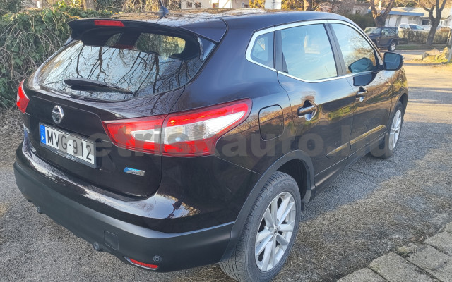 NISSAN Qashqai 1.6 dCi Tekna személygépkocsi - 1598cm3 Diesel 121405 2/12