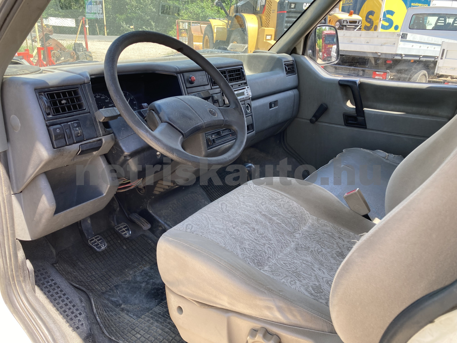 VW Transporter 2.4 70E 1F5 F tehergépkocsi 3,5t össztömegig - 2370cm3 Diesel 121511 7/8