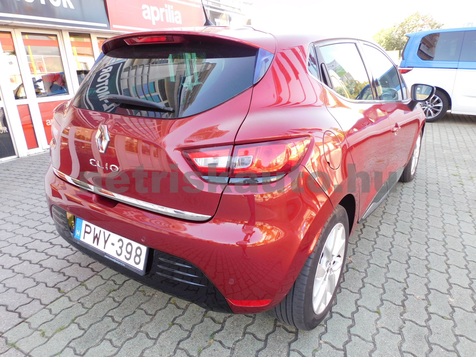 RENAULT Clio 1.2 TCe Limited személygépkocsi - 1197cm3 Benzin 121238 12/12