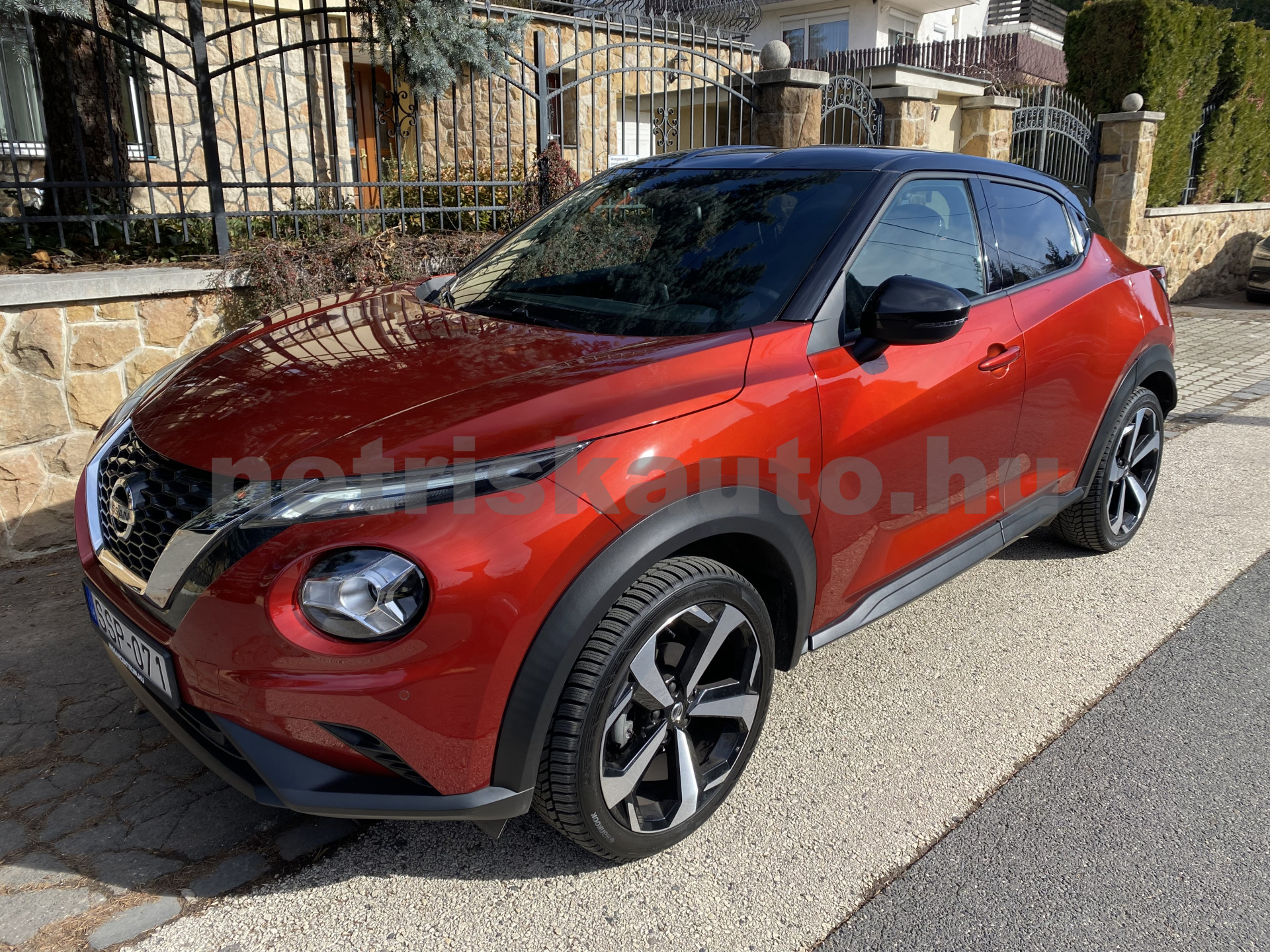 NISSAN Juke 1.0 DIG-T Tekna DCT személygépkocsi - 999cm3 Benzin 121394 11/12
