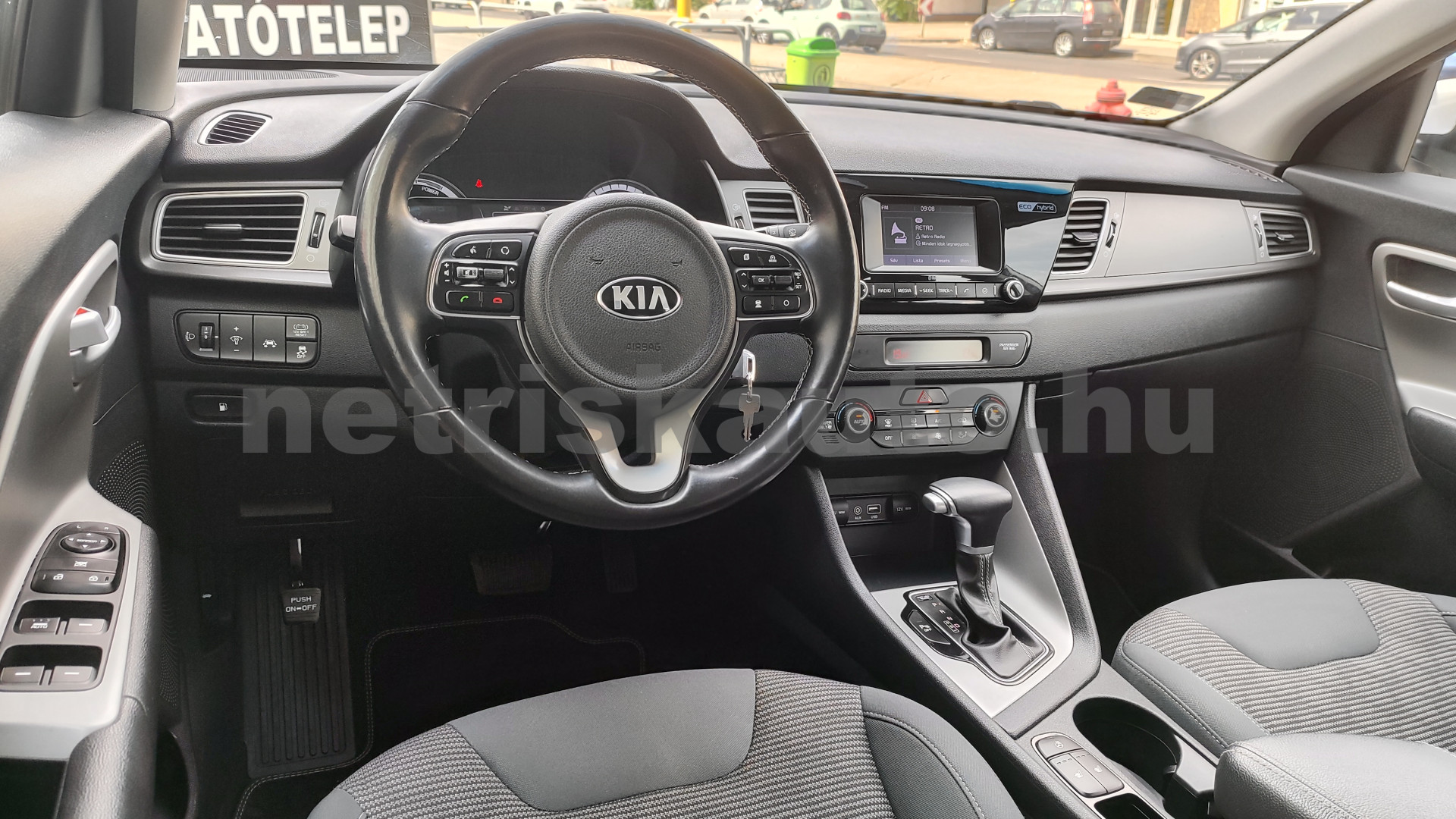 KIA Niro 1.6 GDI LX DCT személygépkocsi - 1580cm3 Hybrid 121487 6/12