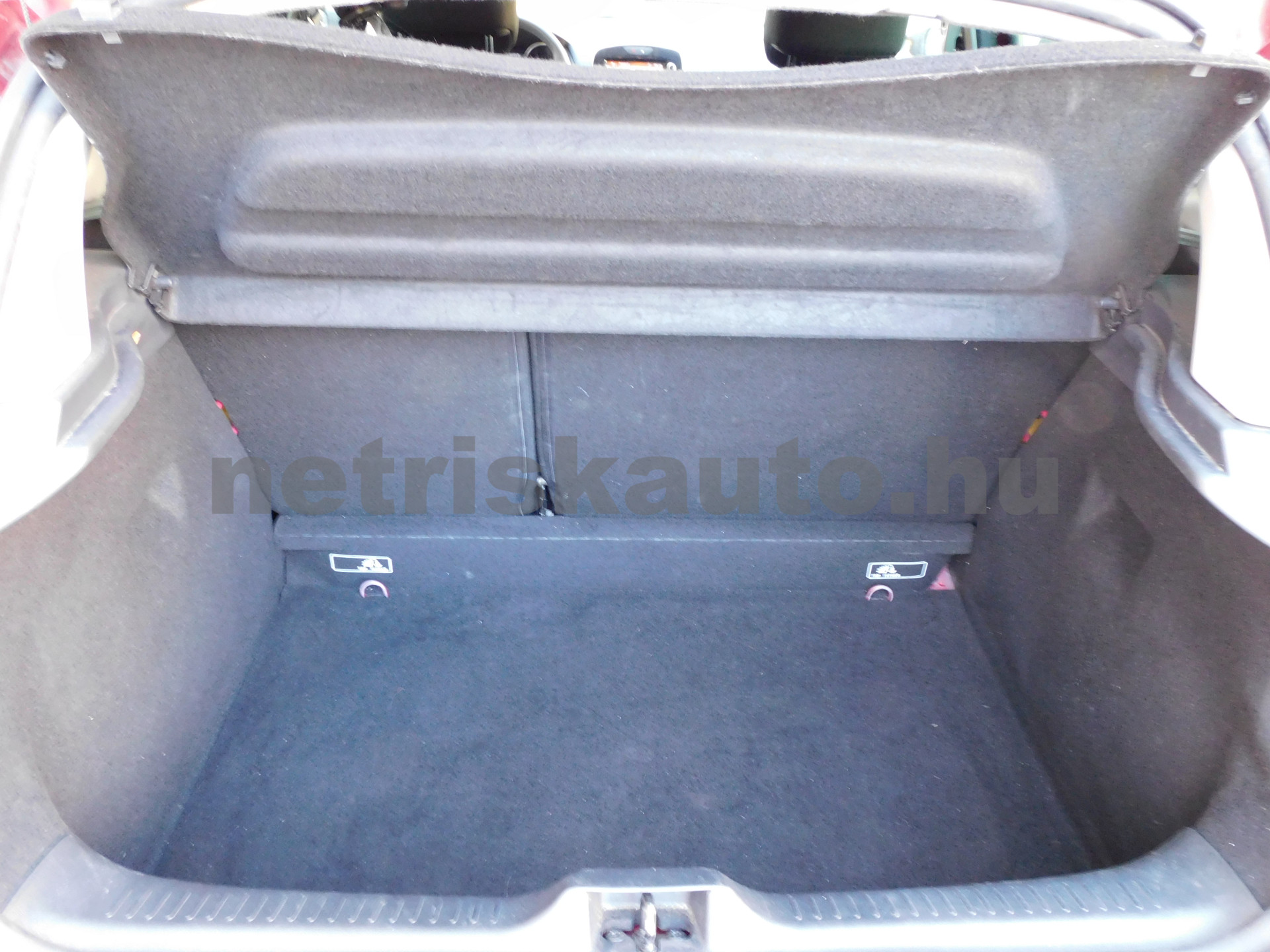 RENAULT Clio 1.2 TCe Limited személygépkocsi - 1197cm3 Benzin 121238 10/12