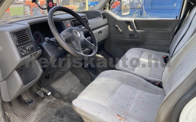 VW Transporter 1.9 7DM 1H2 F tehergépkocsi 3,5t össztömegig - 1896cm3 Diesel 120116 8/9