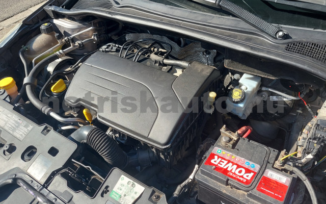 RENAULT Clio 1.2 16V Intens személygépkocsi - 1149cm3 Benzin 120649 12/12