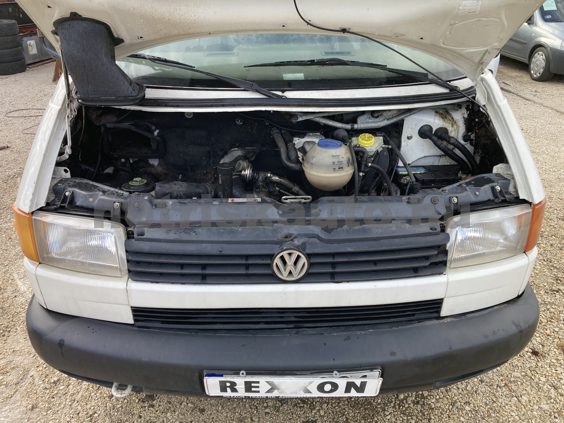VW Transporter 1.9 7DM 1H2 F tehergépkocsi 3,5t össztömegig - 1896cm3 Diesel 121581 5/9