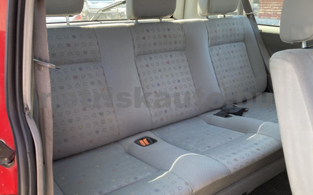 VW TRANSPORTER T4 Caravelle 2.5 GL 7DC 3K2 8 ÚJ ELEJŰ,KLÍMA,MEGKÍMÉLT ÁLLAPOT,GYORSAN ELVIHETŐ személygépkocsi - 2461cm3 Diesel 121599 8/10