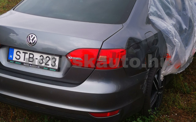 VW Jetta 1.2 TSI Comfortline személygépkocsi - 1197cm3 Benzin 120415 3/7