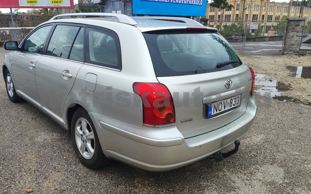 TOYOTA Avensis 1.8 személygépkocsi - 1794cm3 Benzin 121584 2/12